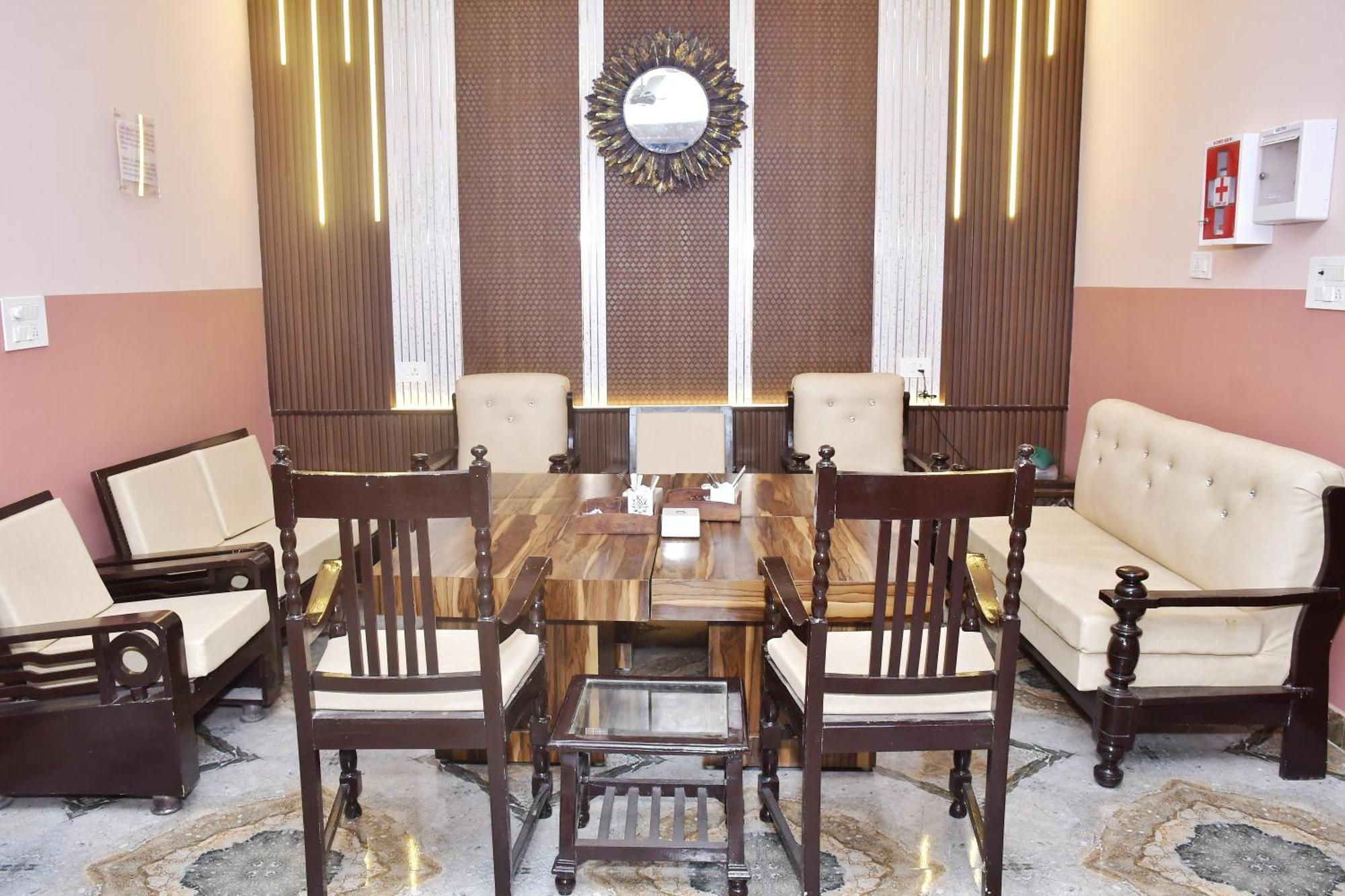 The Orchid Retreat Apartment Агра Екстериор снимка
